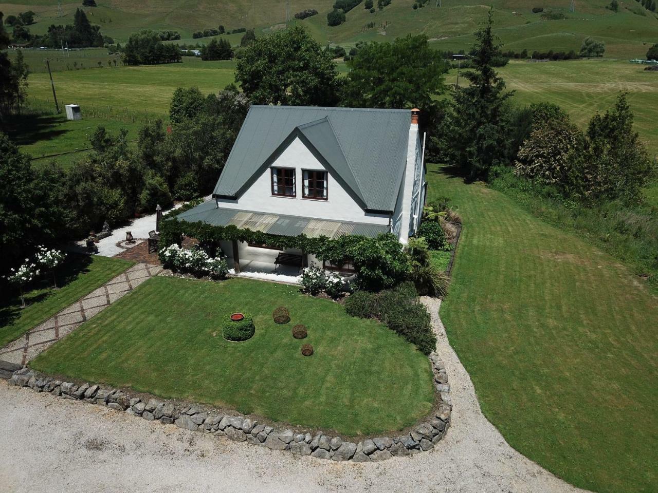 The Last Straw Cottage Nelson Brightwater Bagian luar foto